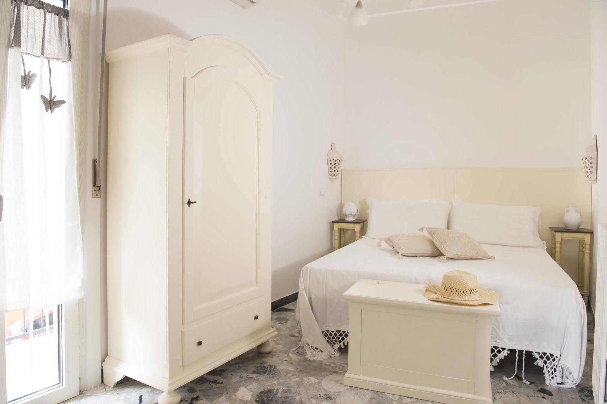 Dimora Cappuccini Guest House Cisternino Dış mekan fotoğraf